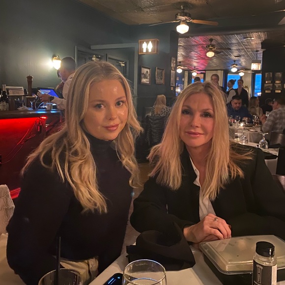 Meet your Posher, Sande - Picture 2 of 2